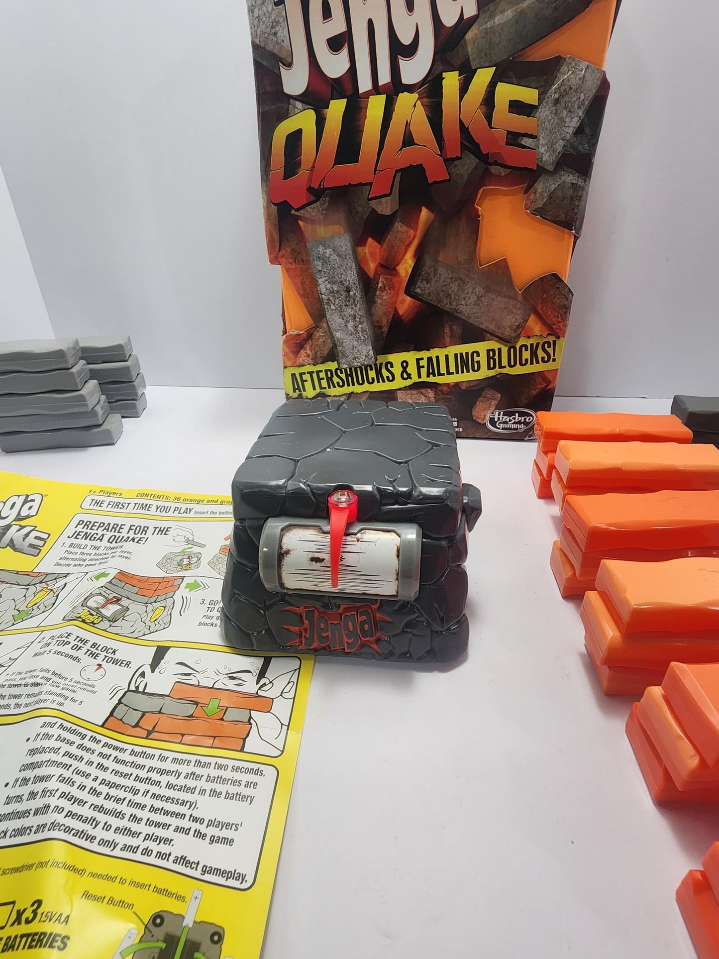 Hasbro Jenga Quake Family Game - Games - Family Games - Jenga - Hasbro - Family Game Night - Game Night - Jenga Quake