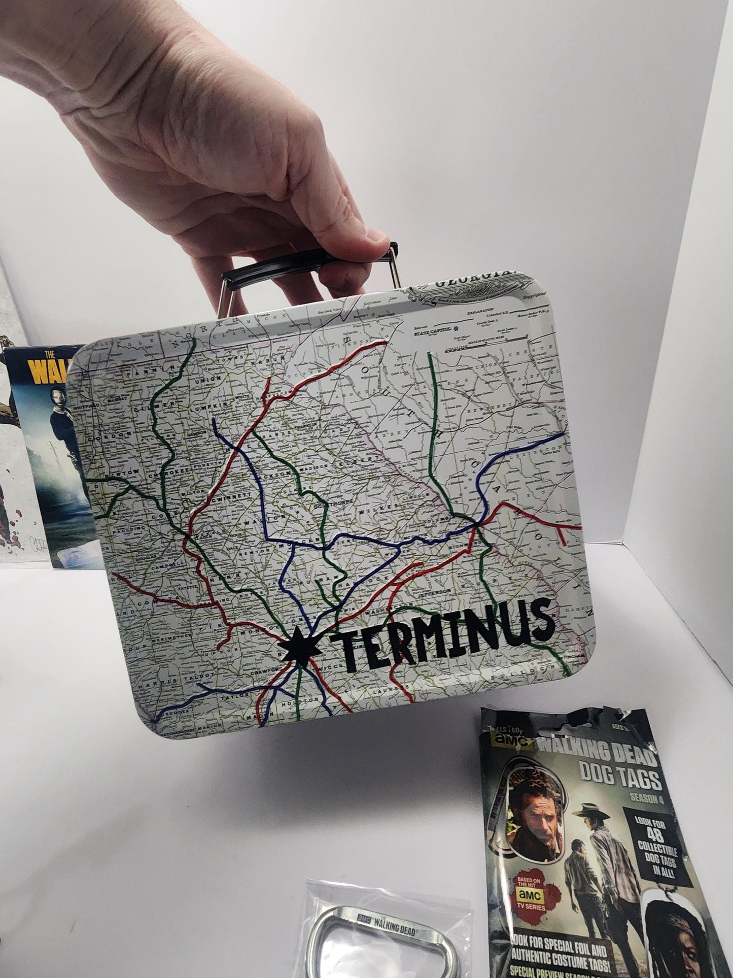 The Walking Dead Items & Memorbilla - The Walking Dead - Twd - AMC- TV Shows - The Walking Dead Toys - Twd Gifts - Lunchbox - Mini Figures