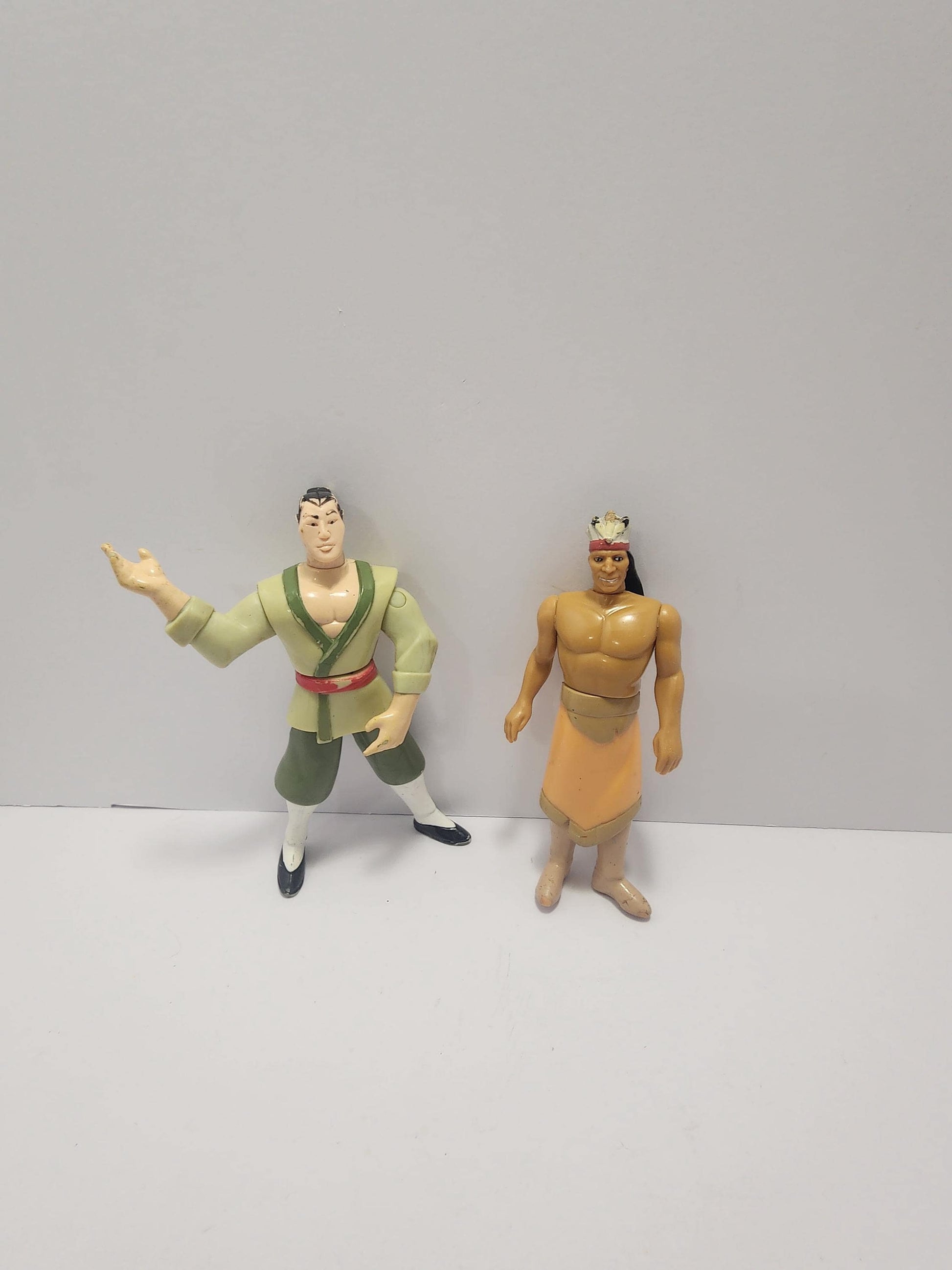 Disney Men Toy Action Figures - Mulan - Pocahontas - Li Shang - Chief Powhatan - Mulan Toys - Pocahontas Toys - Disney - Disney Prince