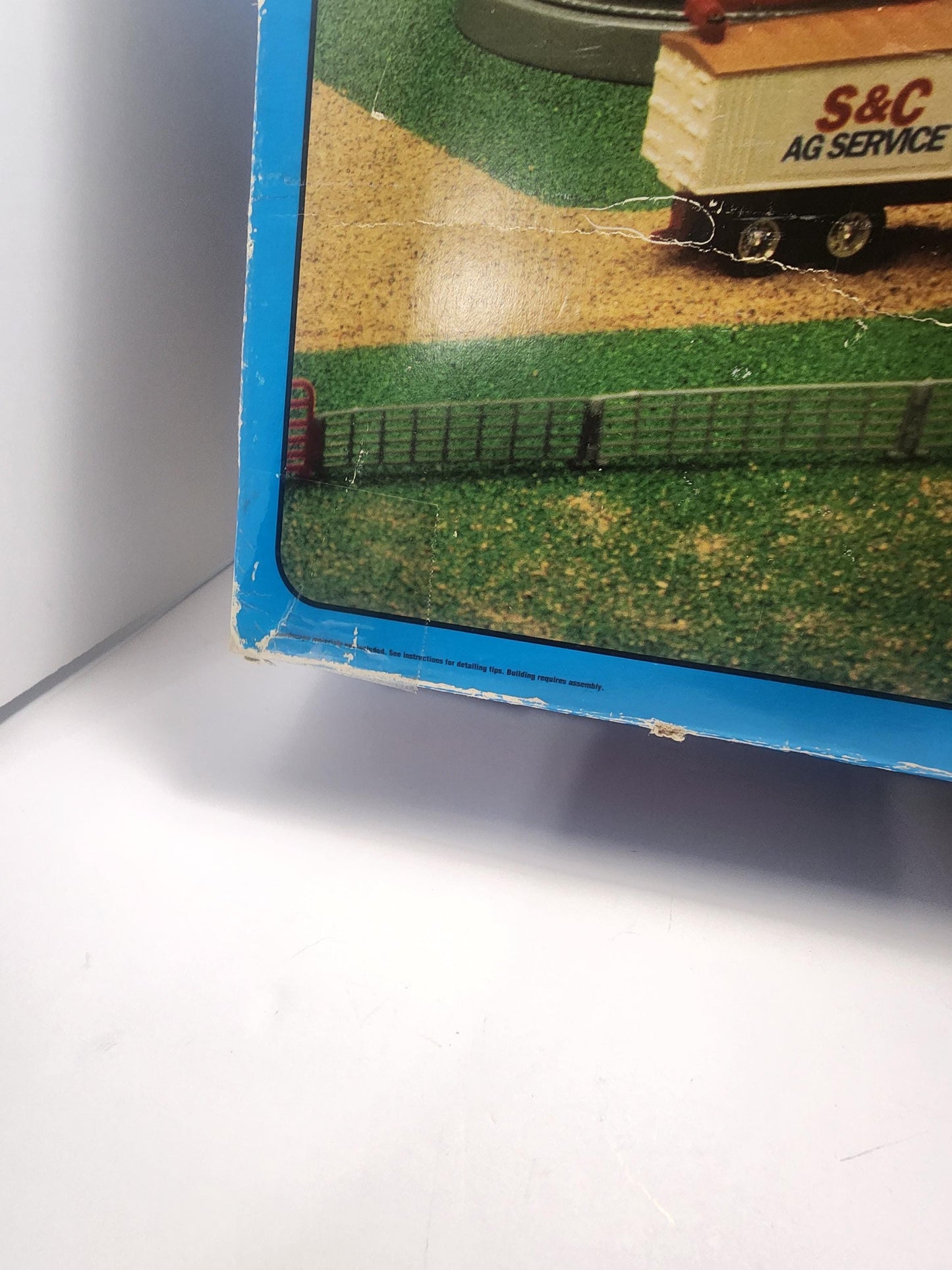 Ertl 1991 Farm Country Grain & Feed Set 1/64 Scale Toy Playset - Playset - Vintage Toys - Ertl - Ertl Toys - Farm Playset - Farming Toys