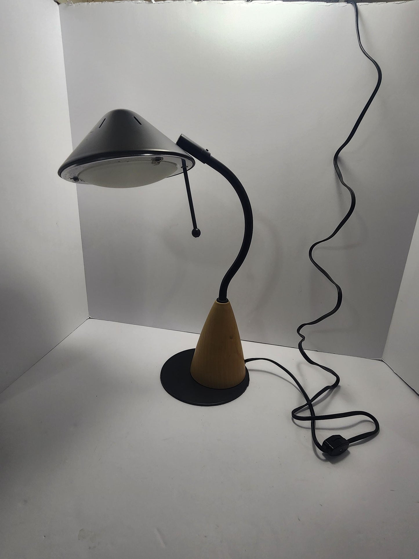 Vintage Post Modern/Memphis-style Ron Rezek Desk Lamp - Lights - Lamps - Desk Lamp - Ron Rezek Lamp - Ronald Rezek - Vintage Lamp
