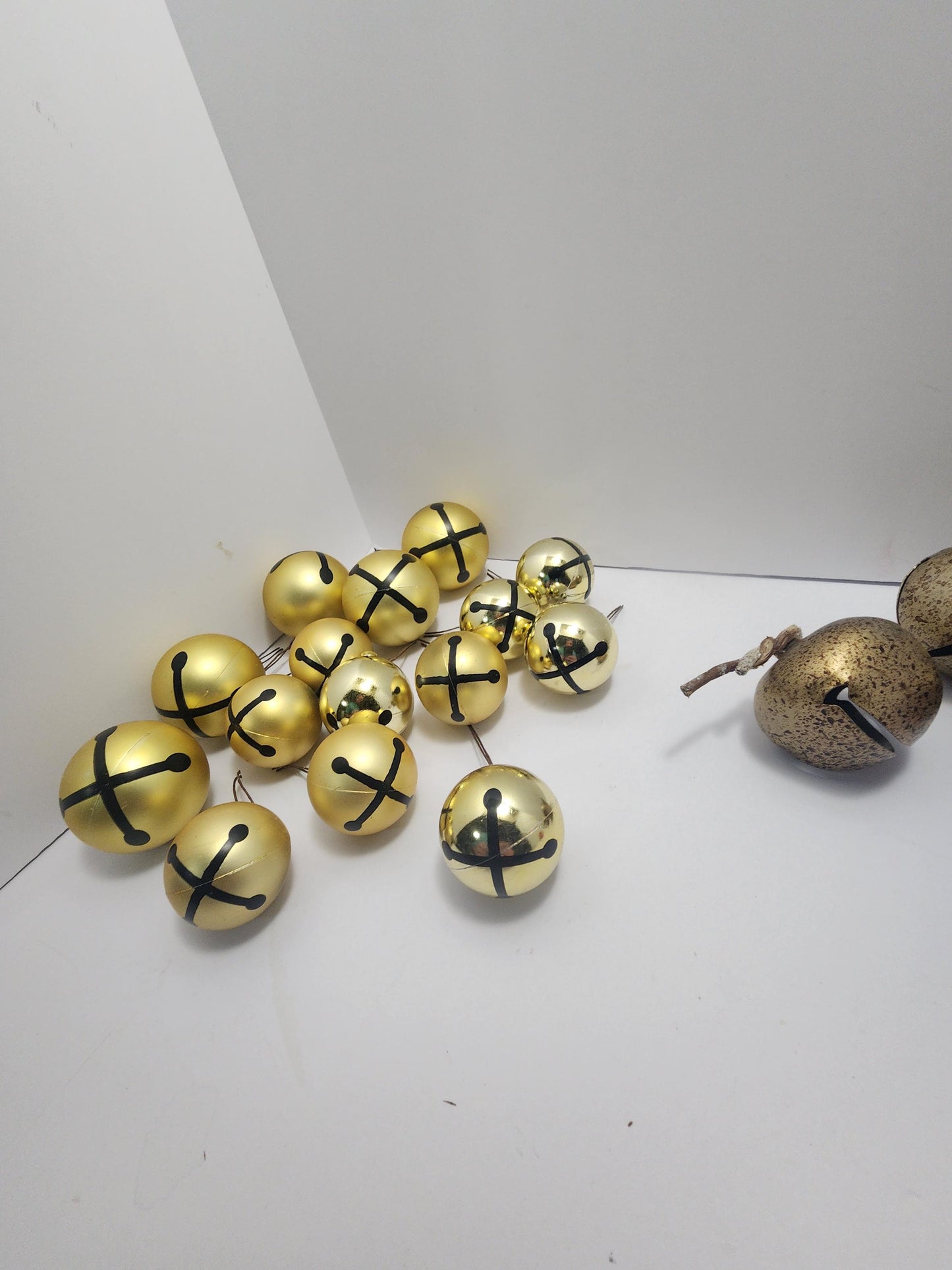 Decorative Bells LOT - Decorations - Decor - Bells - Jingle Bells - Red Bells - Gold Bells - Christmas - Christmas Decor