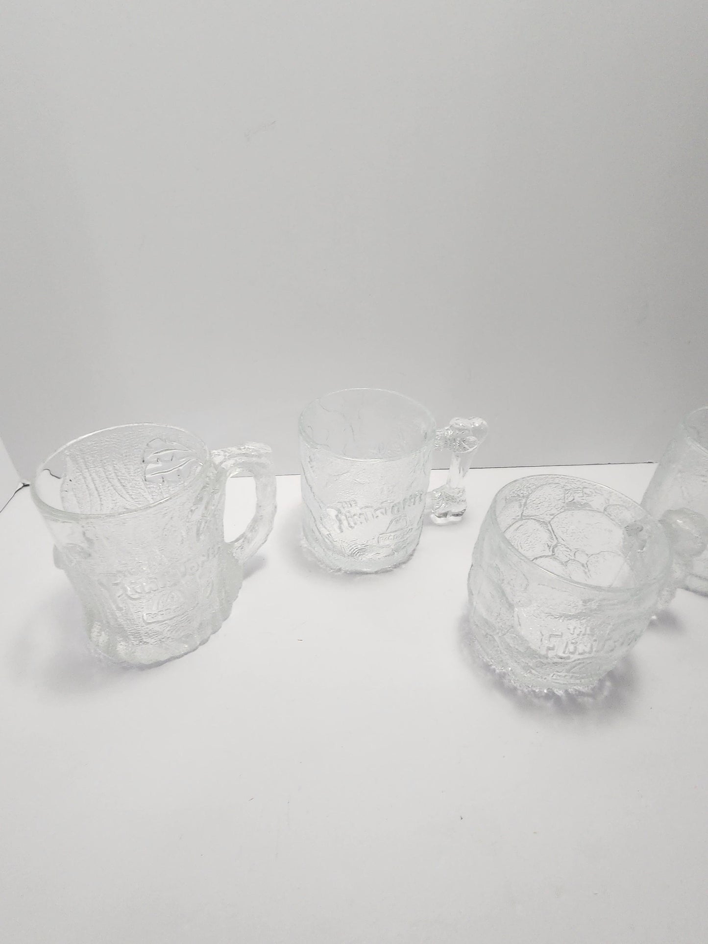 Flintstones 1990's Character Glasses SET Of 4 - (1Chipped) - Flintstones - Glasses - Character Glasses - Flinstones Glasses - Mcdonalds Glas