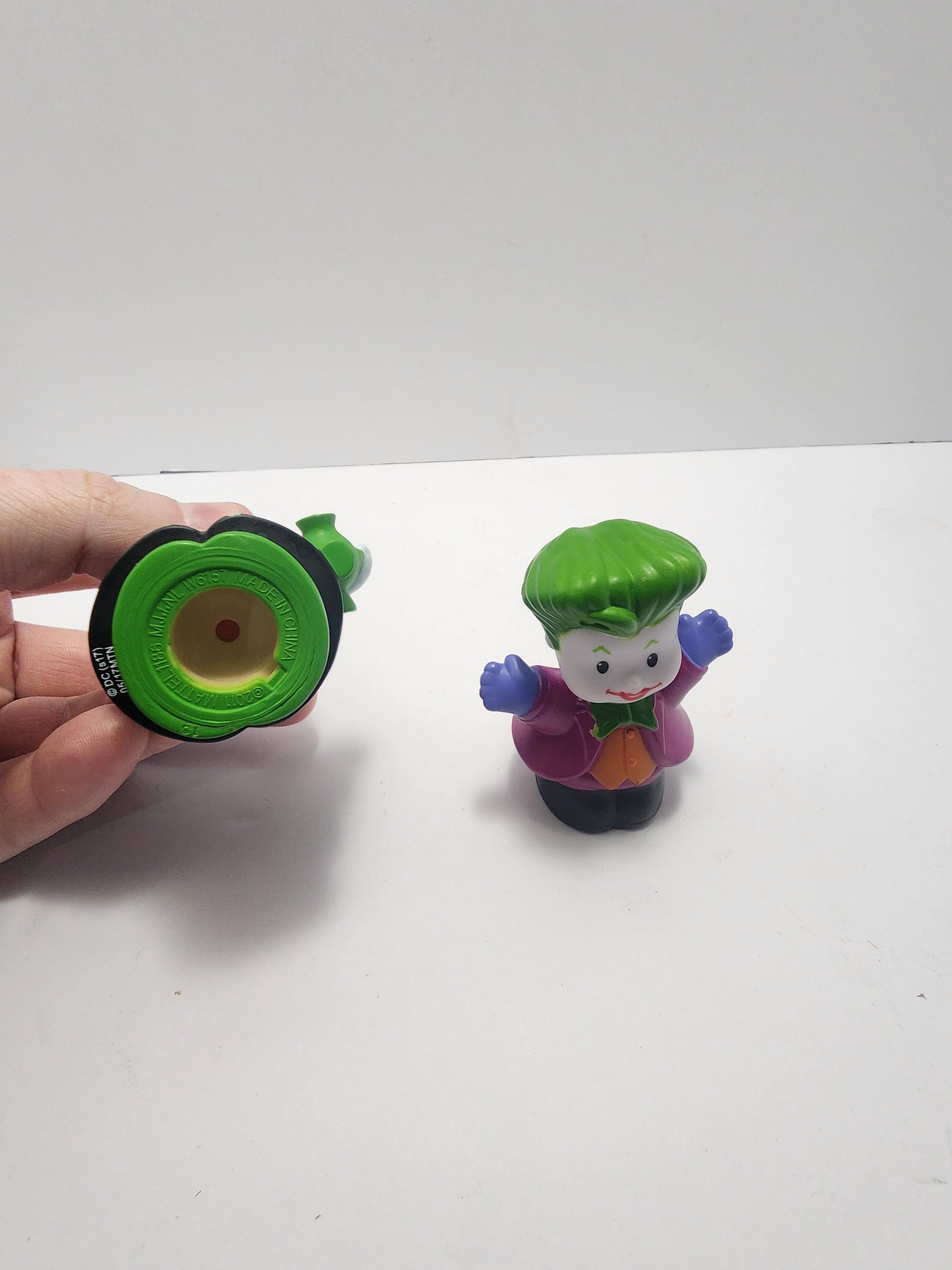 Fisher Price Little People The Joker & Green Lantern - Superheros - Villians - The Joker - Dc - Dc Toys - Green Lantern - Fisher Price Toys