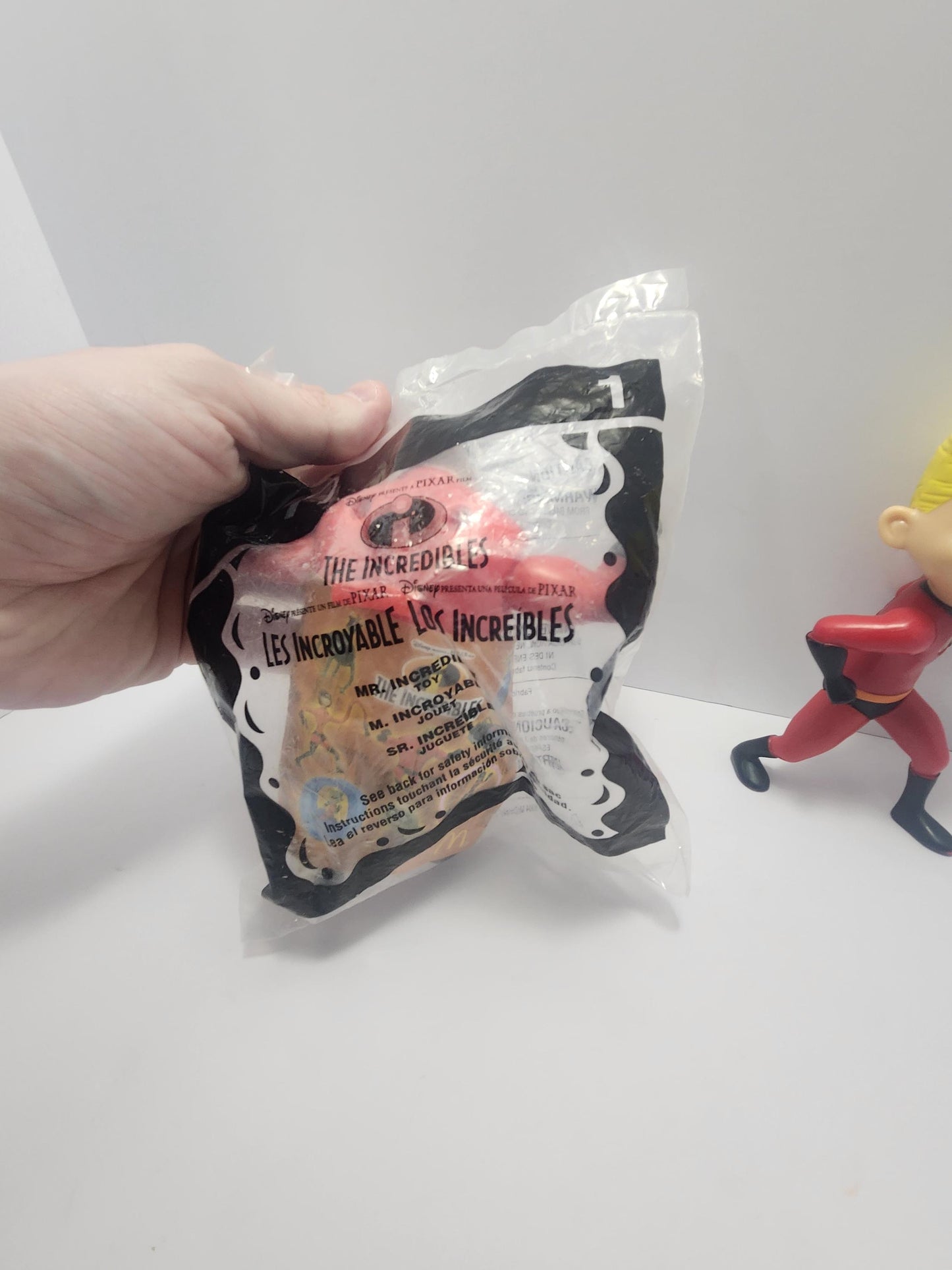 Disney's The Incredibles Action Figures LOT of 2 - Disney - Disney Toys - The Incredibles - The Incredibles Toys - Mcdonalds Toys