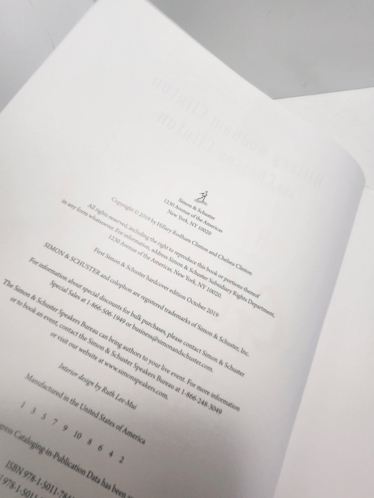 The Book Of Gutsy Women, Hilary Clinton & Chelsea Clinton - Clinton's- Hilary - Clinton - Women - Gift For Women - Women Books - Gutsy Women