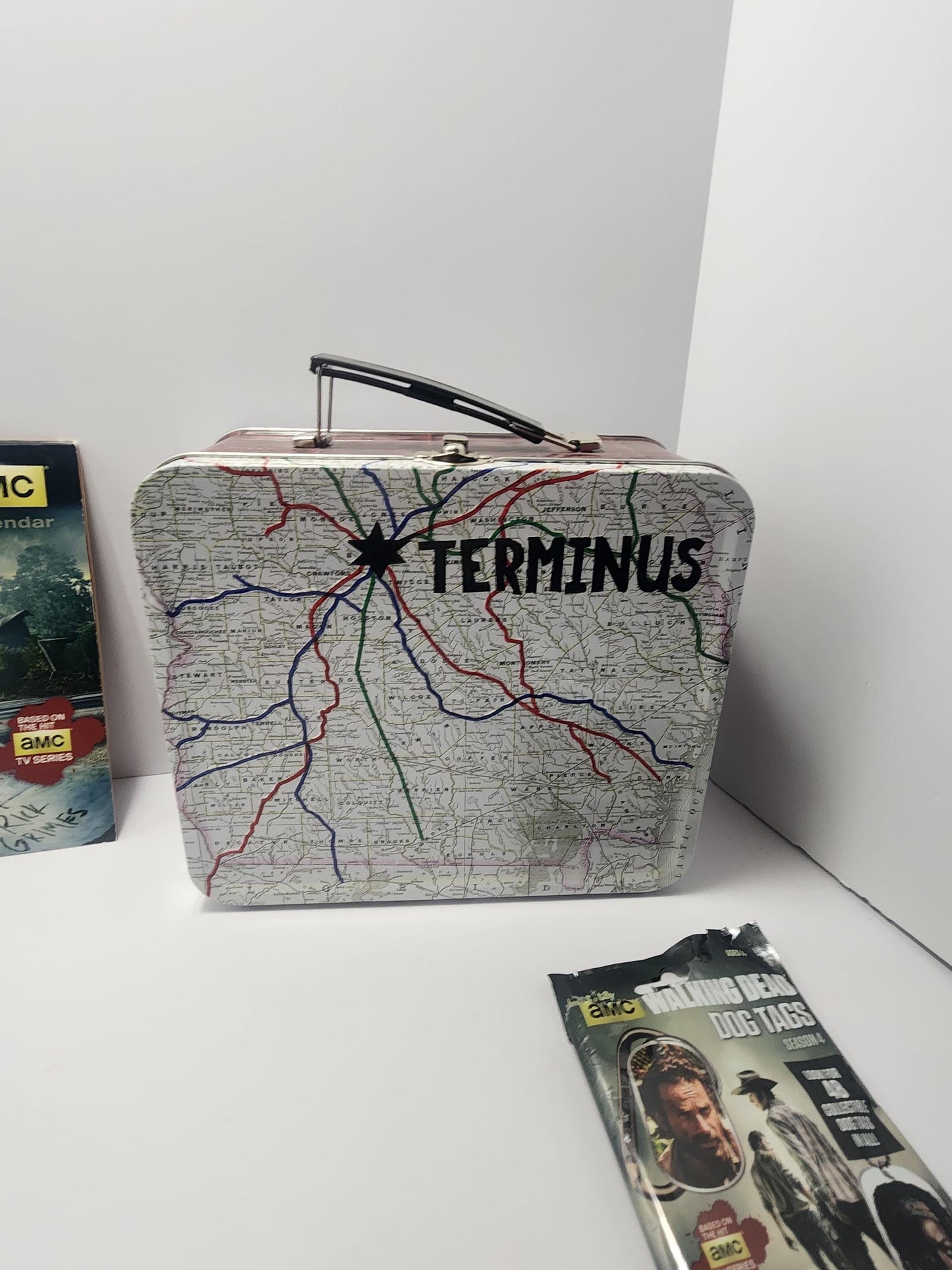 The Walking Dead Items & Memorbilla - The Walking Dead - Twd - AMC- TV Shows - The Walking Dead Toys - Twd Gifts - Lunchbox - Mini Figures