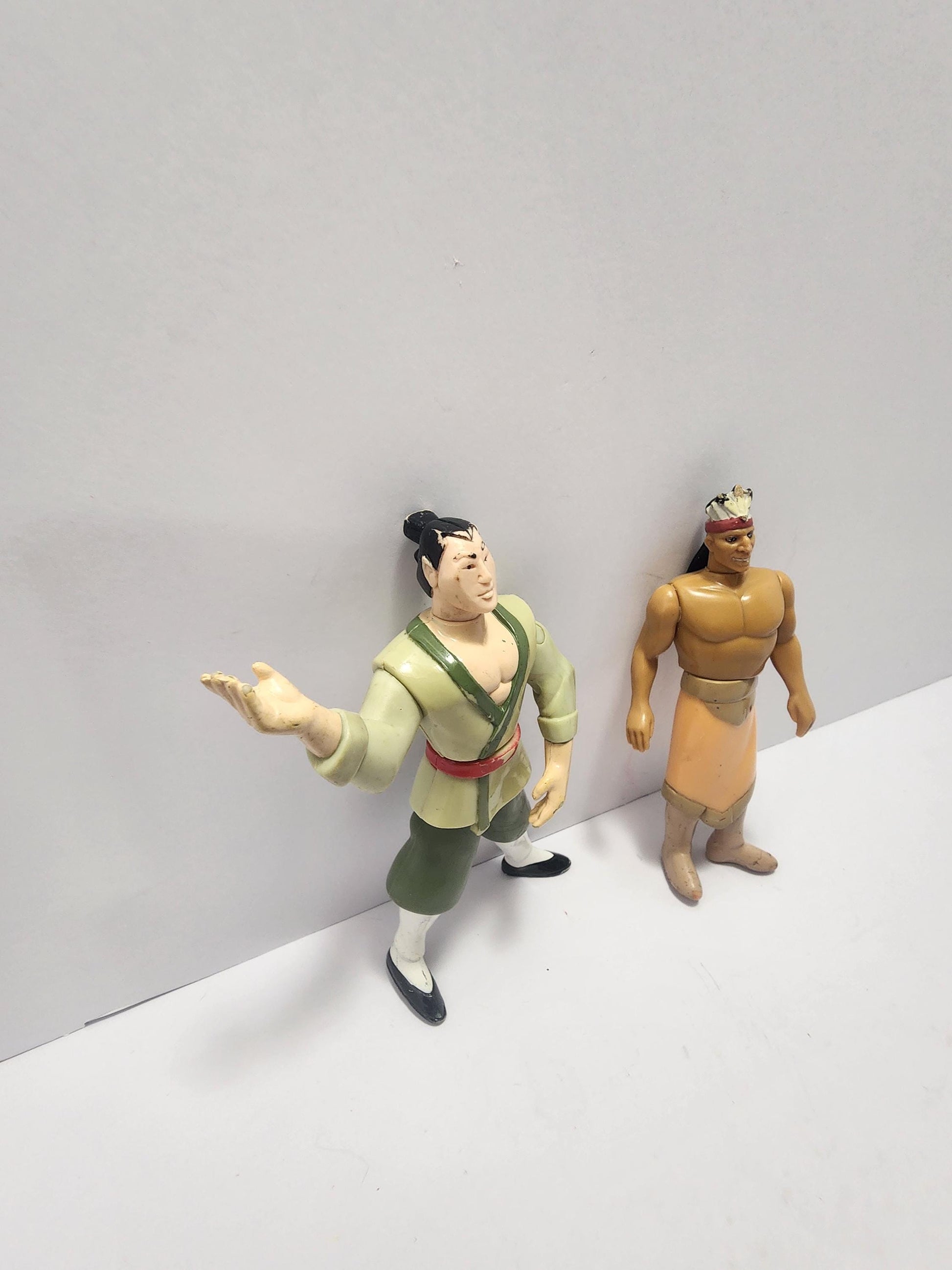 Disney Men Toy Action Figures - Mulan - Pocahontas - Li Shang - Chief Powhatan - Mulan Toys - Pocahontas Toys - Disney - Disney Prince