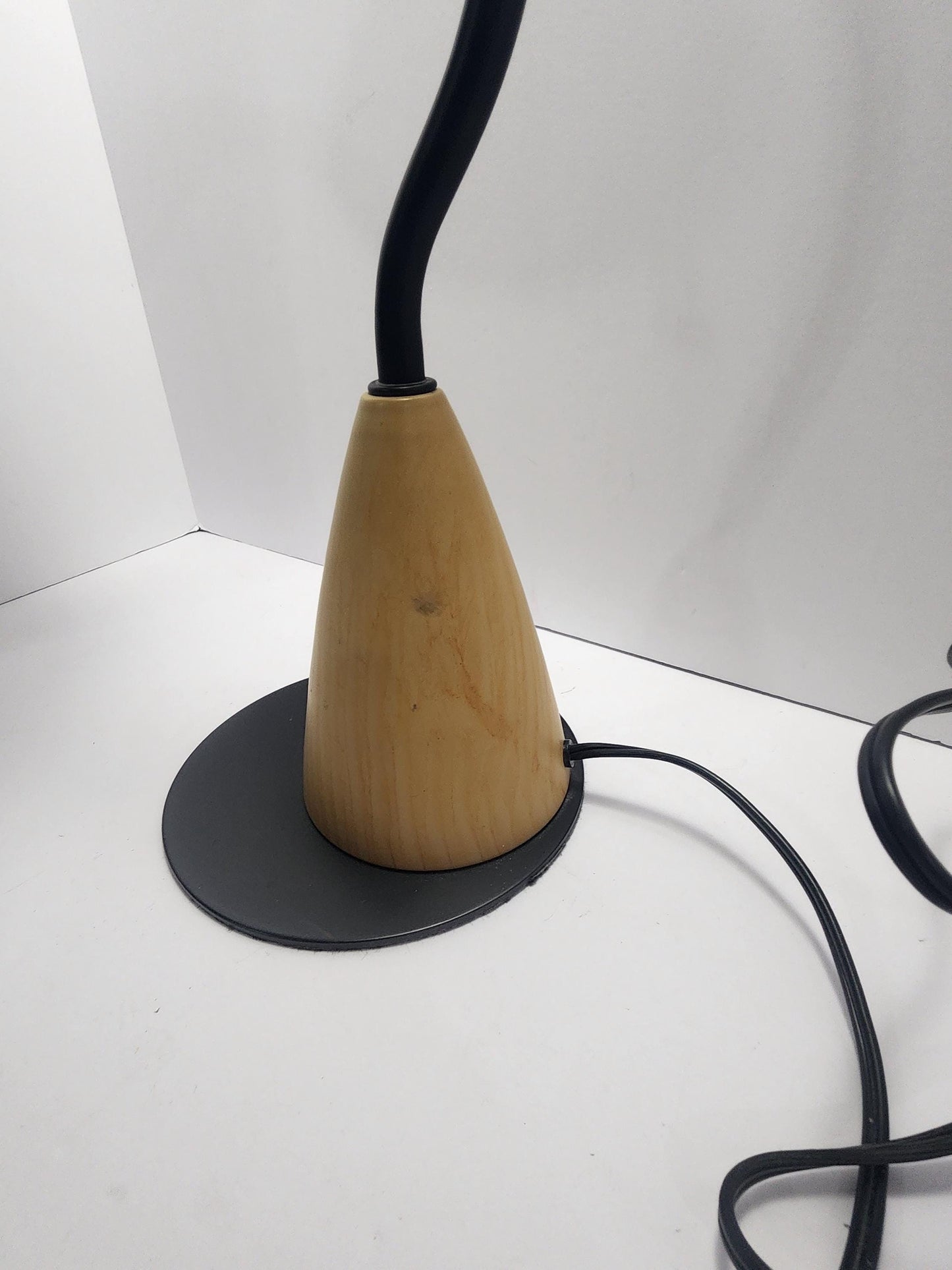 Vintage Post Modern/Memphis-style Ron Rezek Desk Lamp - Lights - Lamps - Desk Lamp - Ron Rezek Lamp - Ronald Rezek - Vintage Lamp