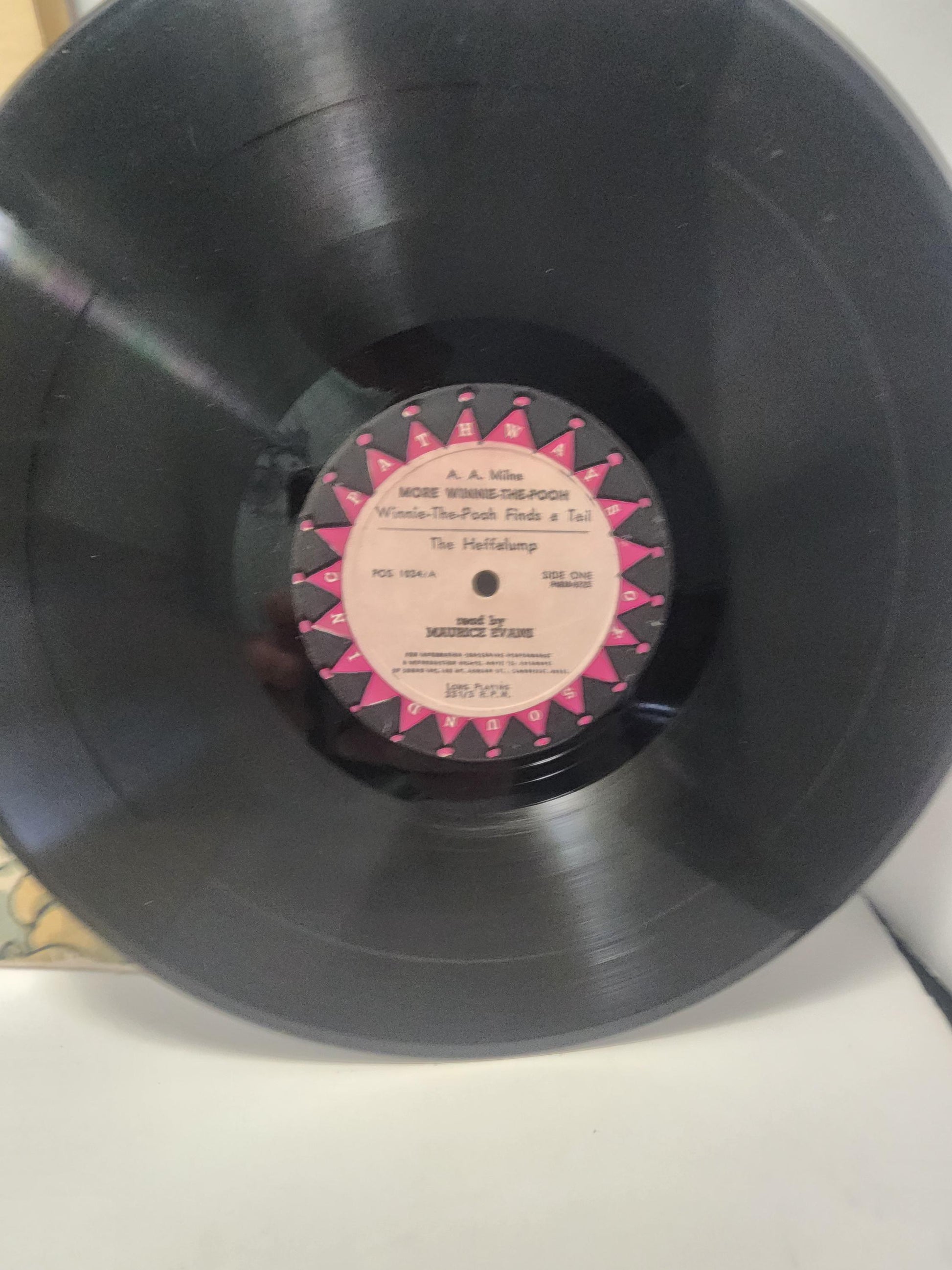 Vinyl Record 1950's Of Winnie-the-Pooh, Read by Maurice Evans - Maurice Evans - Story Books - Vinyl - Vinyl LP Records - Disney - Winnie Poo
