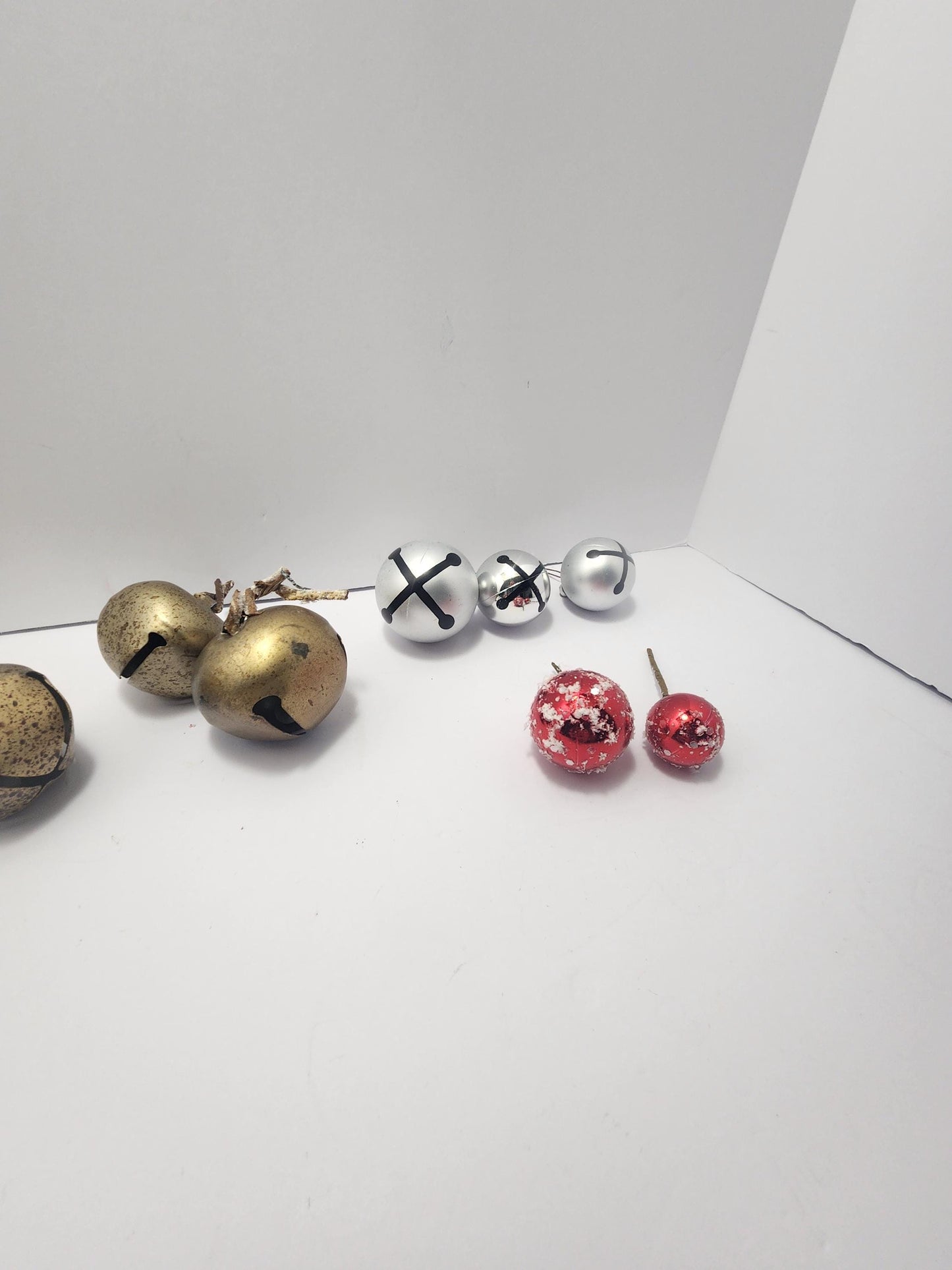 Decorative Bells LOT - Decorations - Decor - Bells - Jingle Bells - Red Bells - Gold Bells - Christmas - Christmas Decor