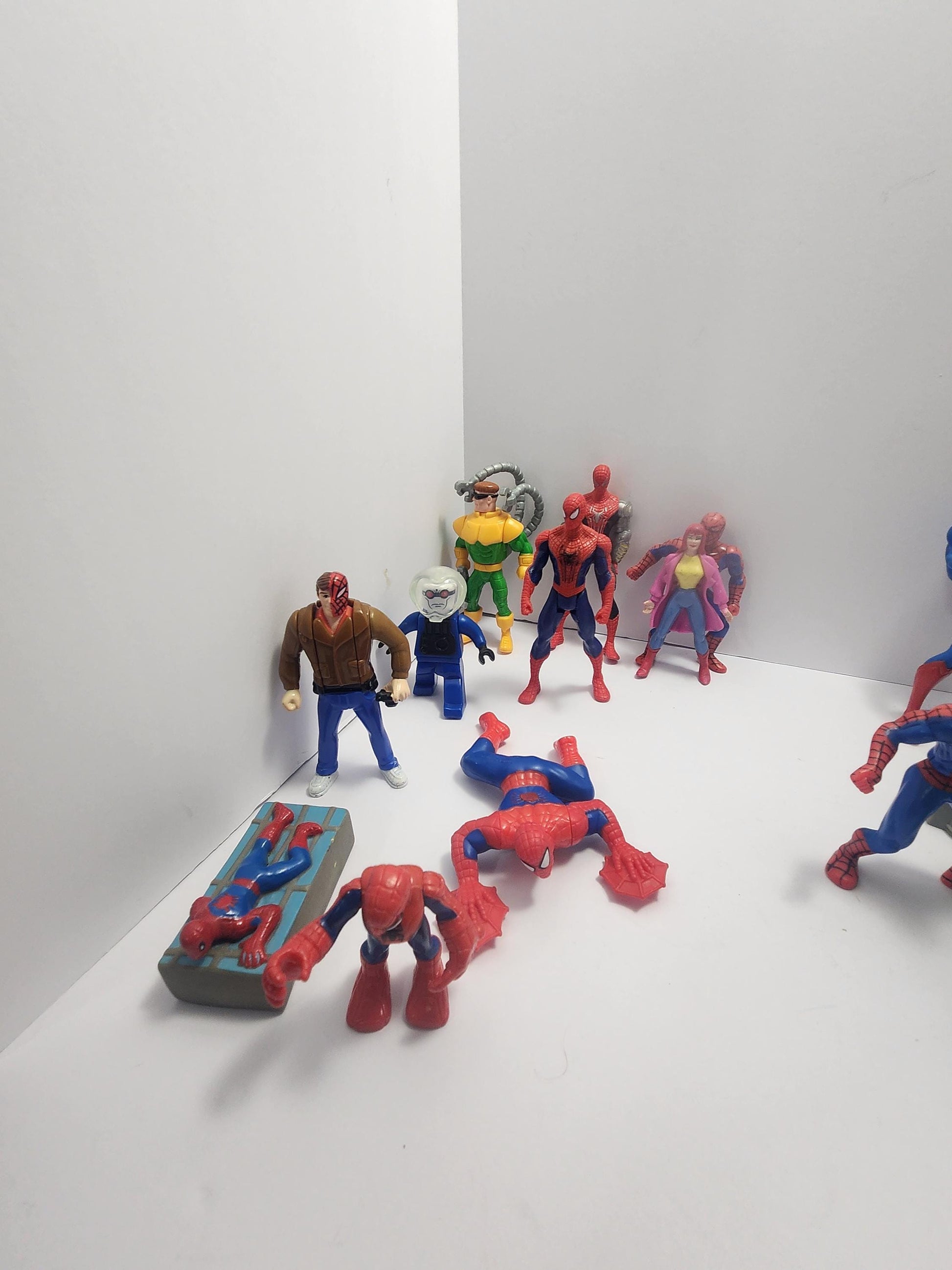 Superhero Vintage Toy LOTS - Batman - Batman Toys - Action Figures - Superheros - Spiderman - Spiderman Toys - DC Toys - DC Comics