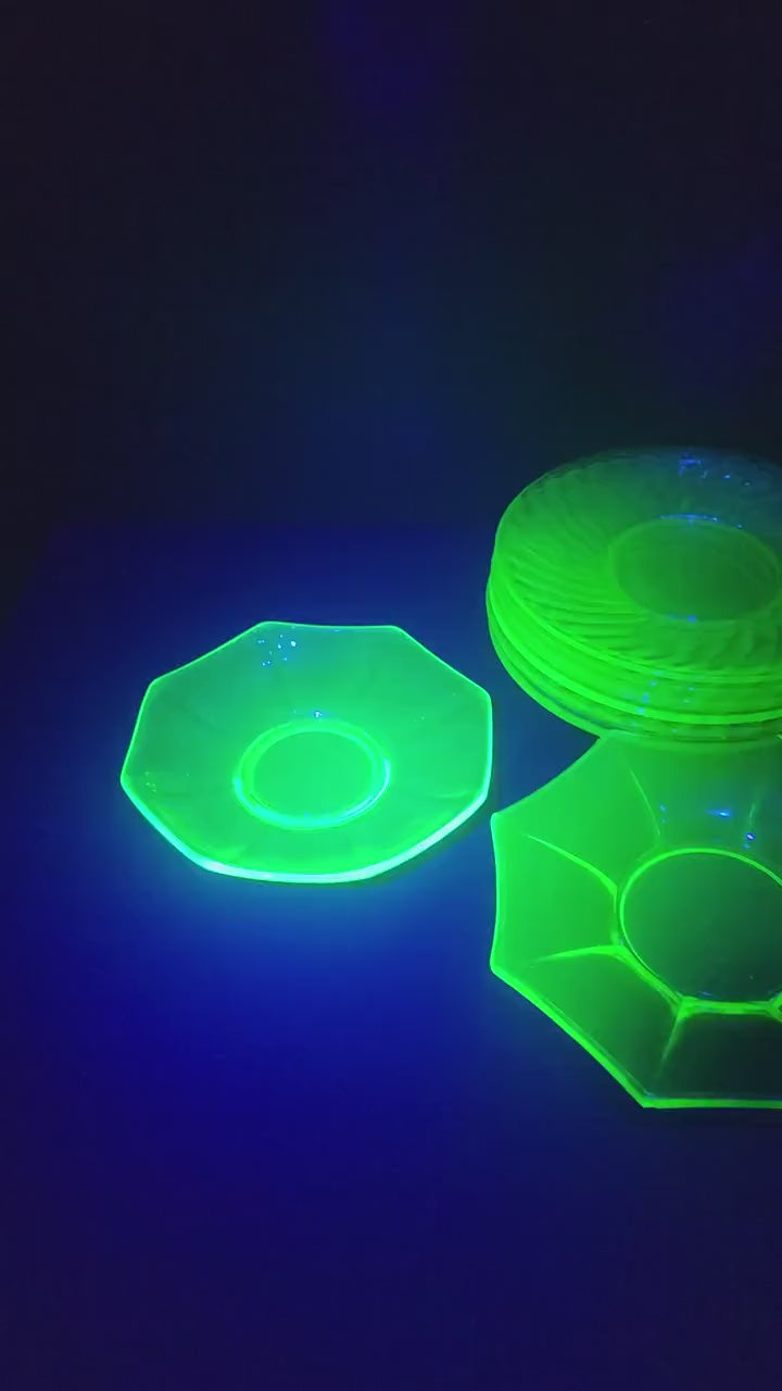 Uranium 1930s Depression Glass Plates Several Options  - Uranium Glass - Vaseline Glass - Plates - Plate Set - 1930 - Depression Glass